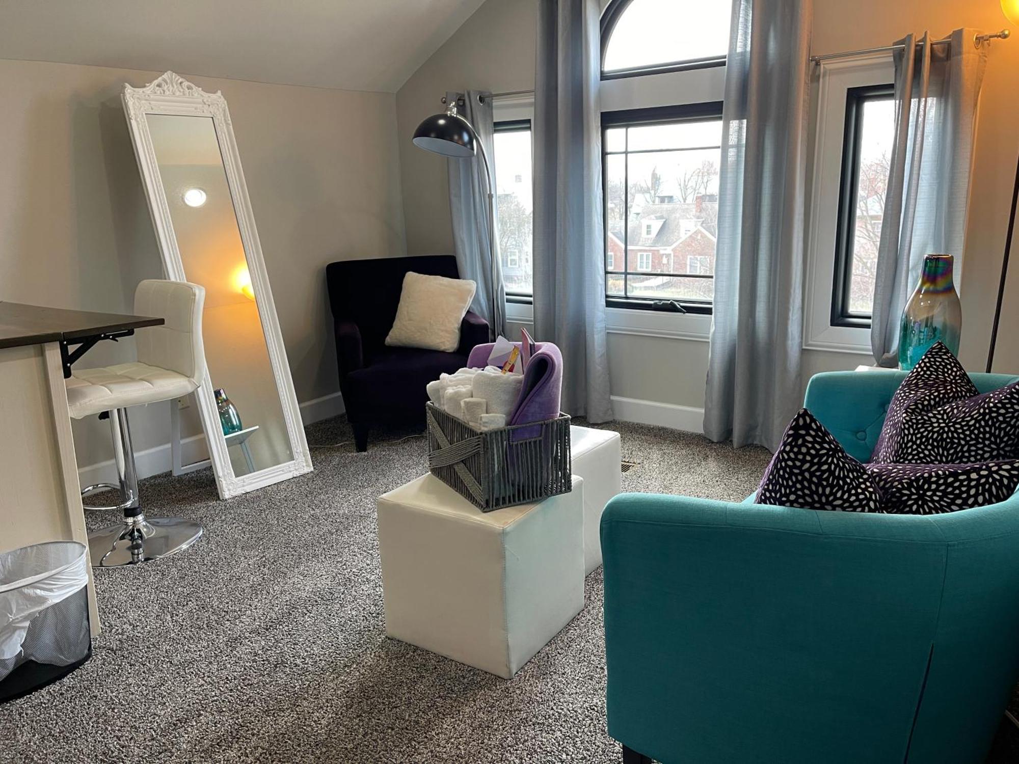 Vip Suites For Business Women, Nurses, College Moms Traveling To Индианаполис Екстериор снимка