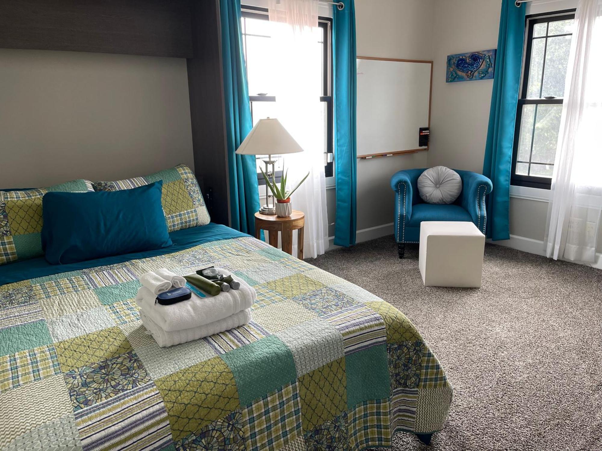 Vip Suites For Business Women, Nurses, College Moms Traveling To Индианаполис Екстериор снимка